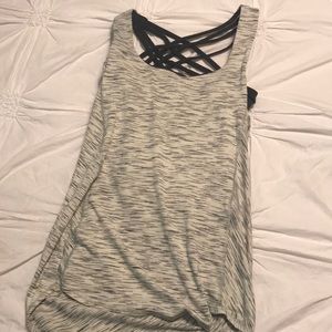 Lululemon slay the studio 2 in 1 tank